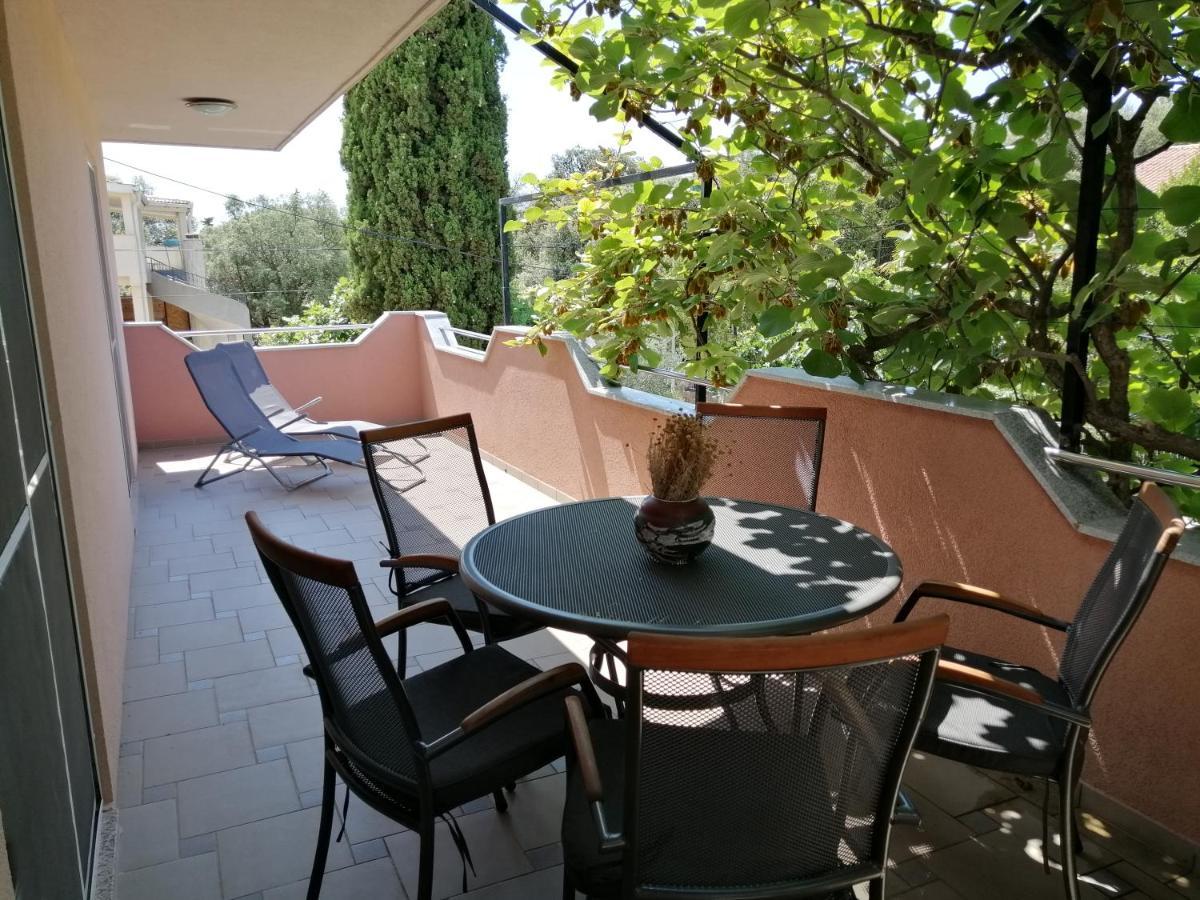 Apartman 2 Punta Pakostane Exterior photo