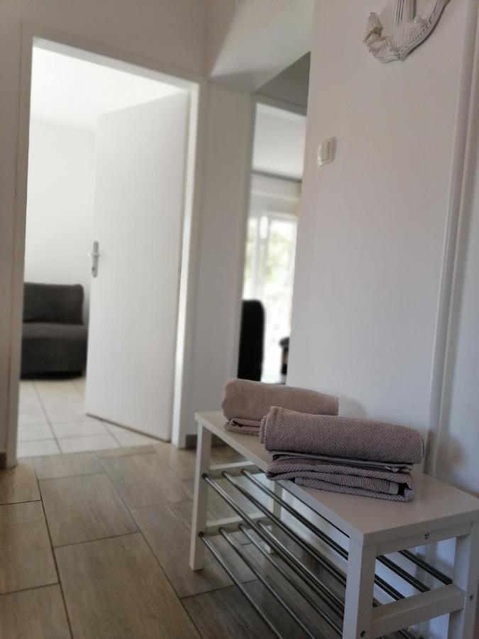 Apartman 2 Punta Pakostane Exterior photo