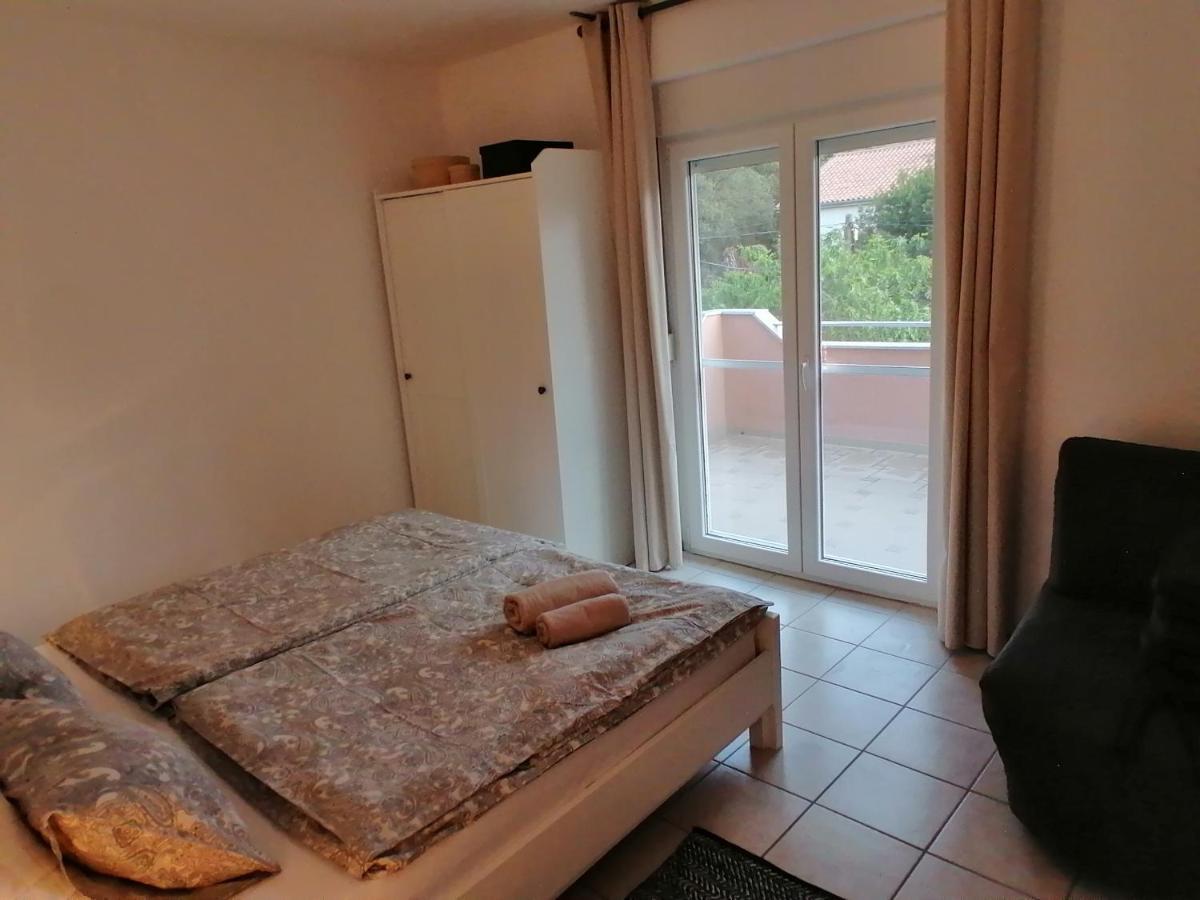 Apartman 2 Punta Pakostane Exterior photo